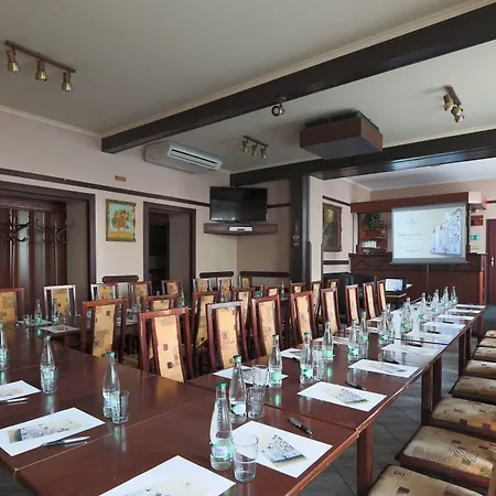Victoria Hotell 3*