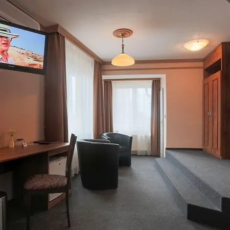 מלון Victoria 3*