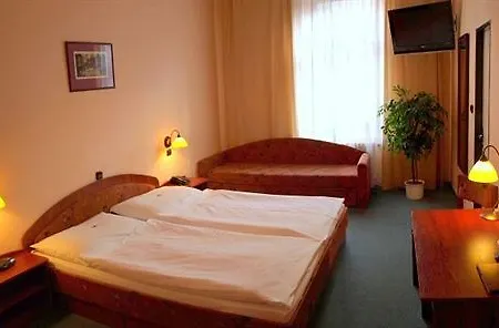 Hotel Victoria 3*