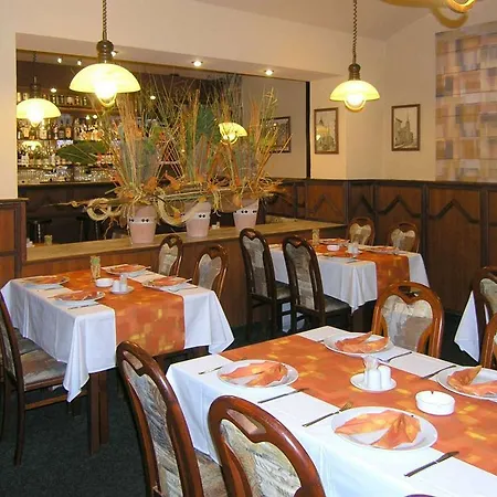 Victoria Hotell 3*
