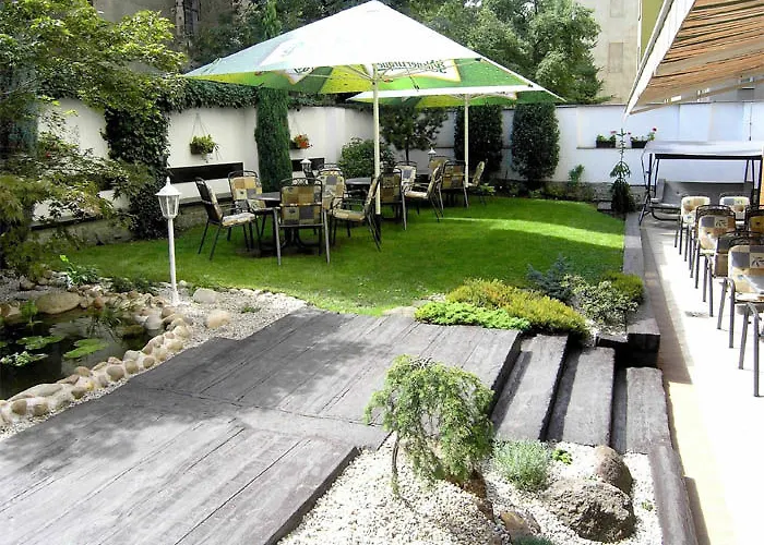 Ξενοδοχείο Victoria 3*