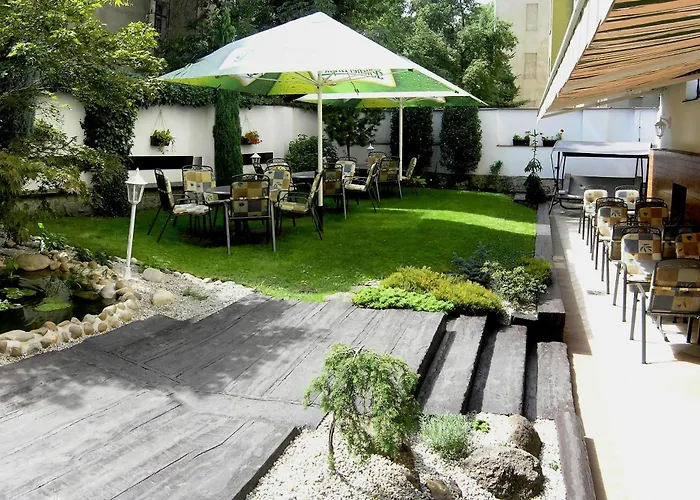 Victoria 3* Πίλζεν